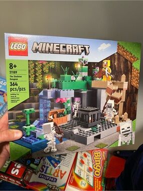 LEGO Minecraft The Skeleton Dungeon - Green, Gray and Brown Playset